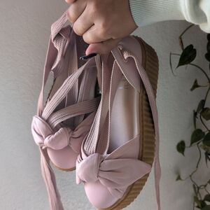 Elegant Pink Sandals with Bow Accent